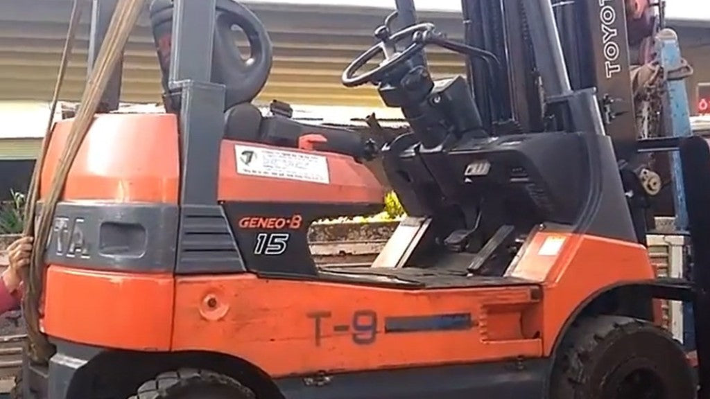 トヨタフォークリフトバツテりー車7FB15揚高3000mm1.25t(A319） トヨタフォークリフトバツテりー車7FB15揚高3000mm1.25t(A319）