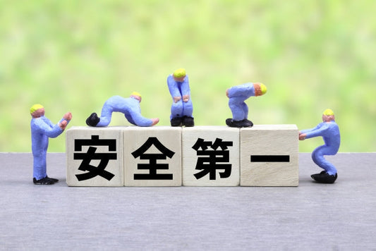 フォークリフトの安全を徹底解説！事故原因から最新対策まで